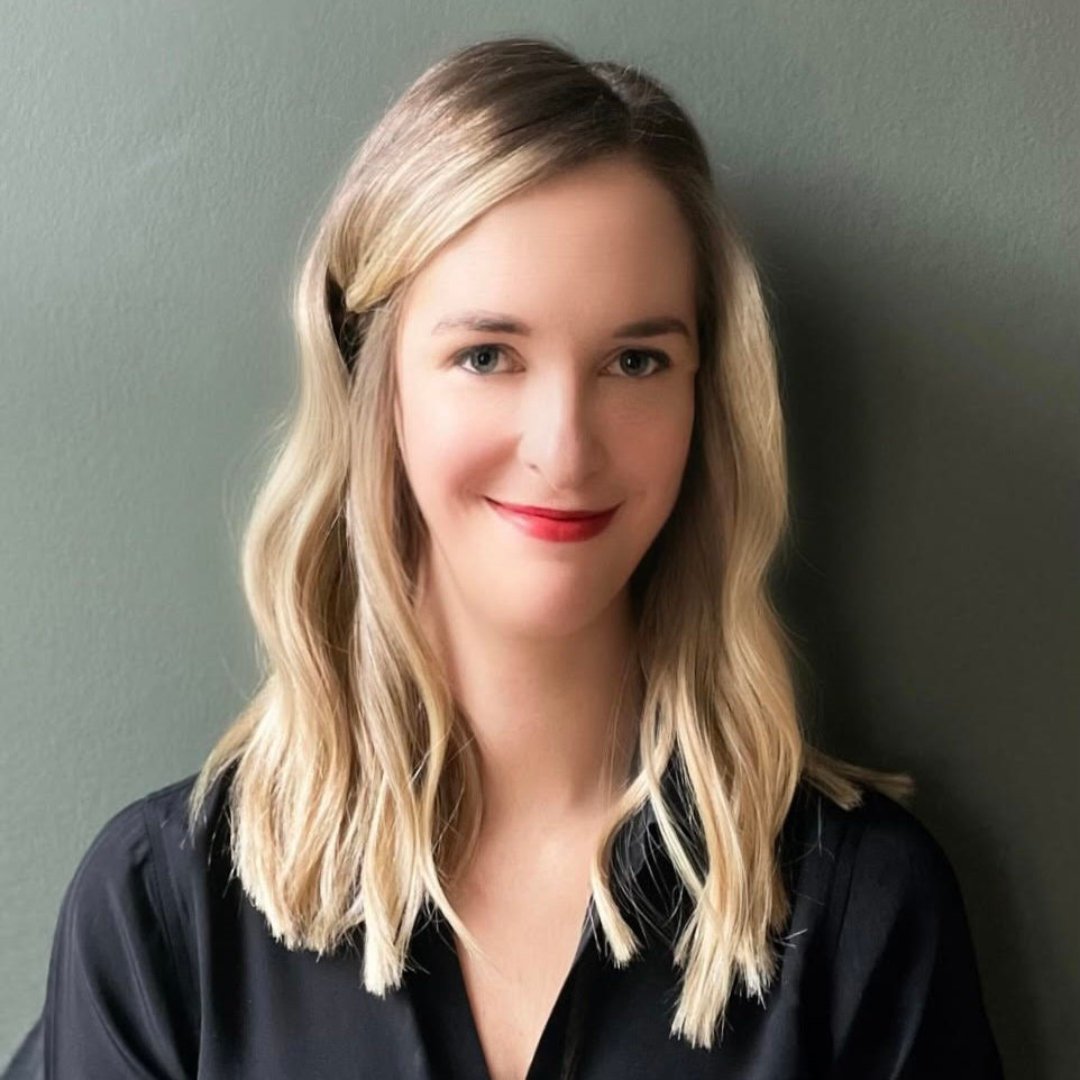 Blue Pencil Agency (@bluepencil_edit) on Twitter photo This year's #BPAPitchPrize judge is literary agent Katie Greenstreet <a href="/ktgreenst/">Katie Greenstreet</a> from The <a href="/PaperLiterary/">Paper Literary</a> Agency!
She has sold 6/7 figure deals in the US & UK.
To find out what Katie is looking for in a submission, join our online Q&A Tues Oct 8, 6-7.30pm:
bluepencilagency.com/q-a-katie-gree… This year's #BPAPitchPrize judge is literary agent Katie Greenstreet <a href="/ktgreenst/">Katie Greenstreet</a> from The <a href="/PaperLiterary/">Paper Literary</a> Agency!
She has sold 6/7 figure deals in the US & UK.
To find out what Katie is looking for in a submission, join our online Q&A Tues Oct 8, 6-7.30pm:
bluepencilagency.com/q-a-katie-gree…