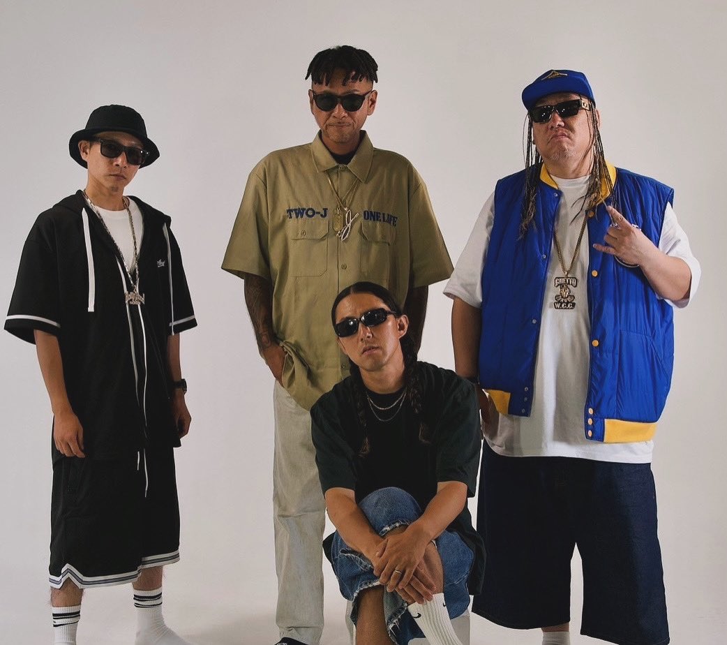 DarbSugiura's tweet photo. MV撮影ありがとうございました🔥
Gでした🤘
#two_j #dj_dopeman #t_trippin #スギウラダーブ https://t.co/6YX44wr3vW