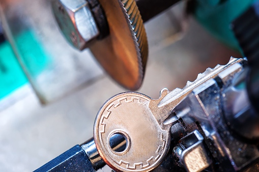 RedsSafeandLock's tweet image. Need a duplicate key for your business? Red's Safe & Lock offers key cutting services for all types of businesses. Call us at 713-477-7128 to schedule an appointment. #DuplicateKeys #KeyCutting