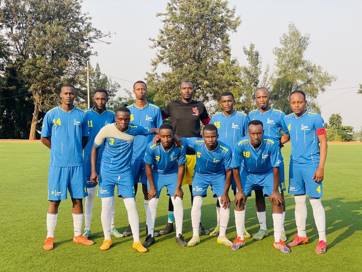 NyilijaboMartin's tweet image. Half-time irangiye @statisticsRW  iyoboye n&apos;ibitego 3 💪kuri 0 ya @RDBrwanda 

#NISR yambaye  🟨
#RDB yambaye 🟦
#ARPST_CHAMPIONSHIP 24-25