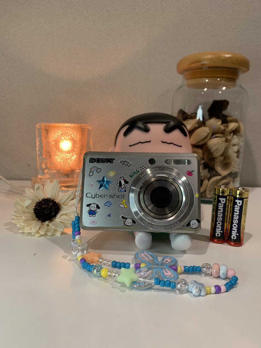 NPMSD123's tweet image. กล้อง Sony dsc s730

🔥ราคา 1,800 รวมส่ง
🌸เห็นตามหากันเยอะอยู่น๊า 

💢ตำหนิ : ซูมระยะกลางๆ ขึ้นไปจะเห็นฝุ่น 1 จุด 

✅ วีดีโอ แฟลช ปุ่ม โหมด ซูมเข้า-ออกใช้งานปกติ 

อุปกรณ์ : กล้อง+สายคล้องมือ+ถ่านAA 2 ก้อน

📍นัดรับ Mrt 

#กล้องดิจิตอลมือสอง  #กล้องดิจิตอล #กล้องมือสอง