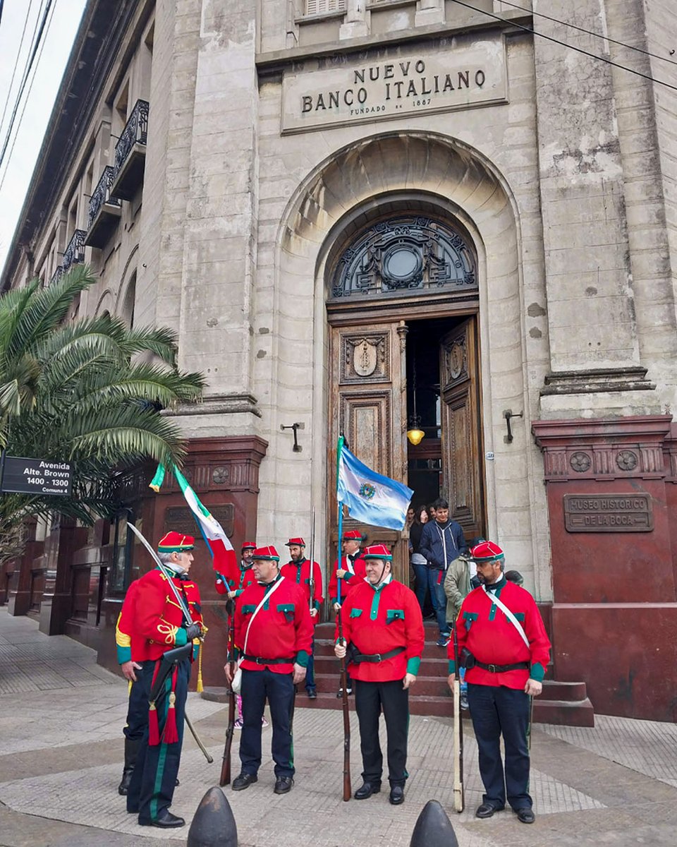 🇸🇪 ¡Hoy celebramos el 154º aniversario del barrio de La Boca!

¿Sabías que en 1882, los vecinos de este barrio proclamaron su propia República? 🏰

 📷 Designación del nuevo gobierno de la "III República de La Boca" / año 2022 / Archivo "Alberto Aquilino López" / SecDU / GCBA
