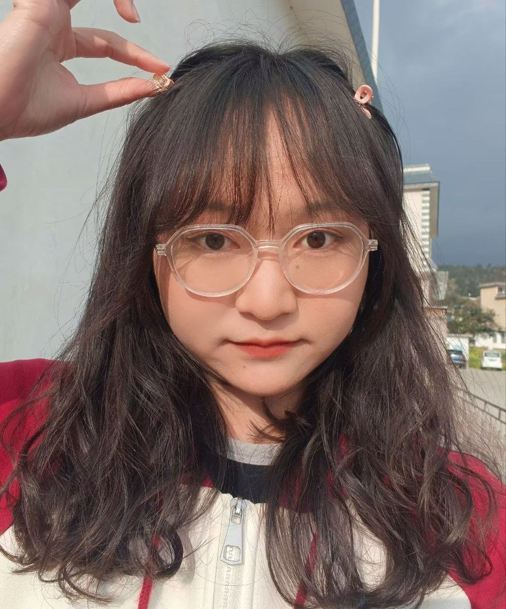 【网友投稿 No.1008】眼镜女同学 #眼镜娘 #眼镜妹 #投稿 #反差 #投稿曝光 #女友 #女友分享 #女友系列 #女同学 #女同事 https://t.co/tDsDm3M1nK