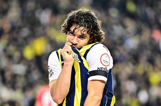 UntilTheGraveFB's tweet photo. BU SENE SANA ÇOK İHTİYACIMIZ VARDI 

YOLUN AÇIK OLSUN @Ferdi_kadioglu https://t.co/K3d2Itcldd