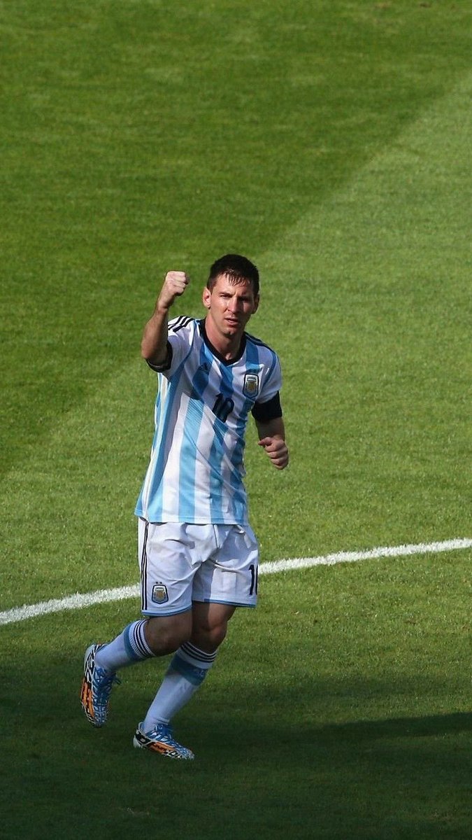 El 10 tweet media