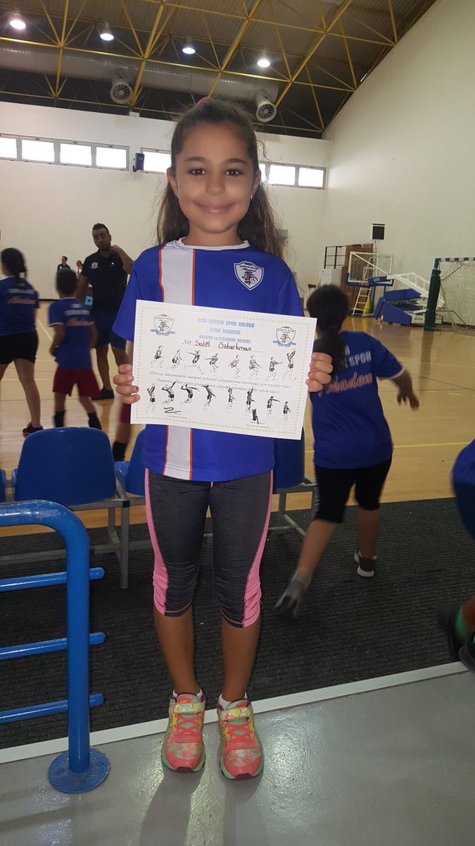 Acı veren özlemek değil, dönmeyeceğini bilmek… 
#isiasortakdavamız 
#sahilözberkman