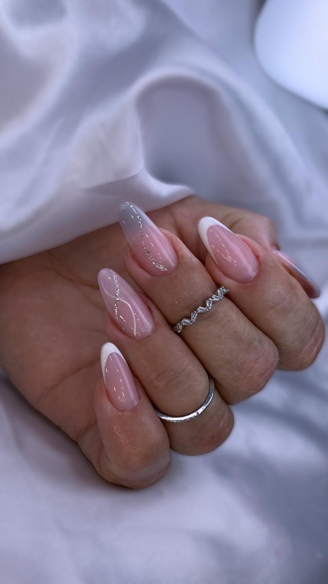onenailsinspo's tweet photo. 📸 esmalt_art https://t.co/nhc7JVdWBX