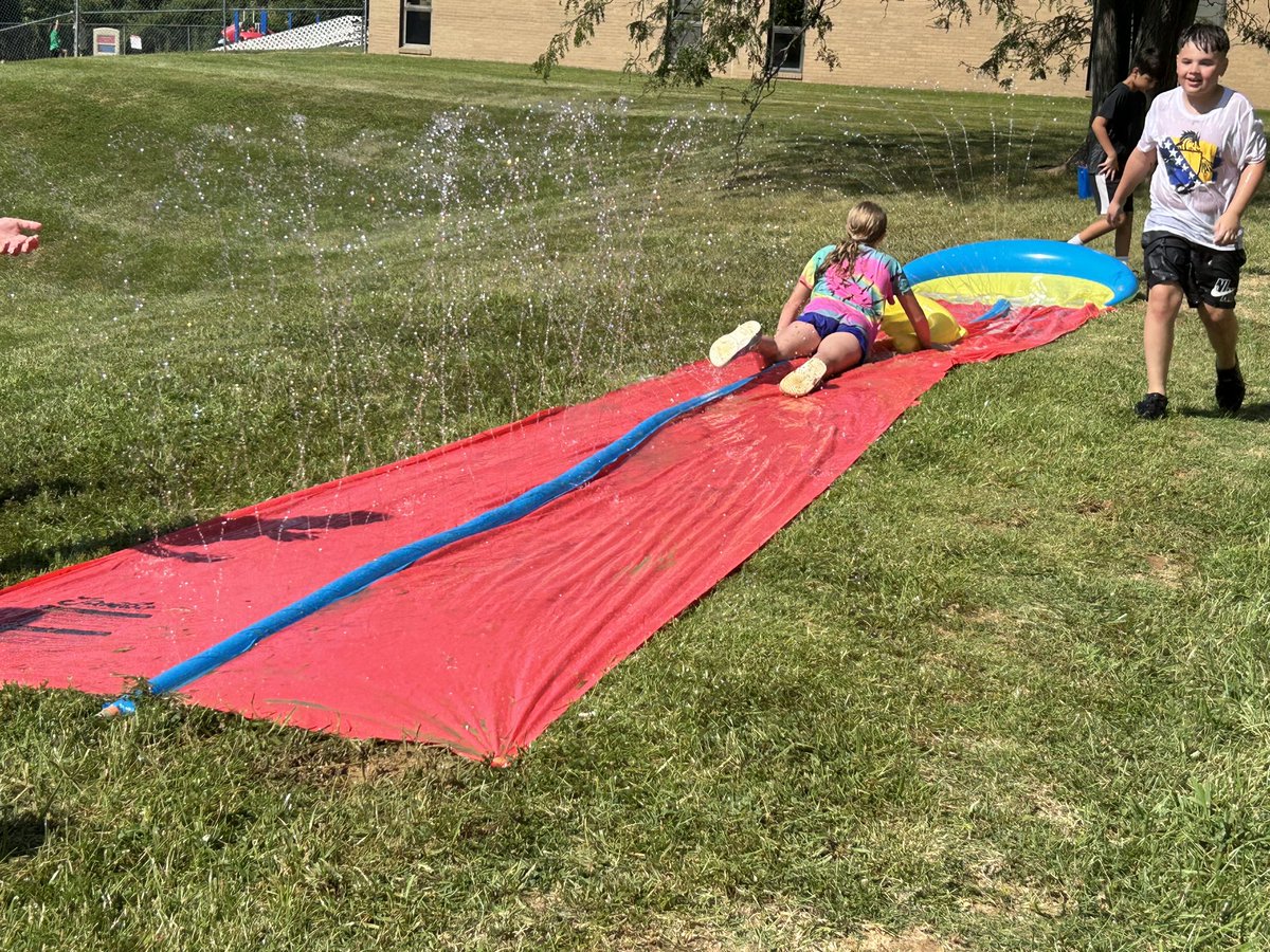 Wet n Wild Leapords at  Lonedell Elementary! Described by many as “best day ever”!💦