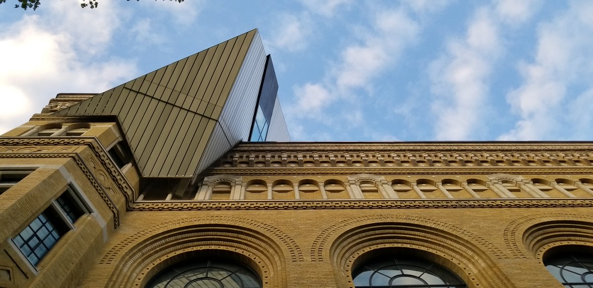 Toronto Society of Architects (@tosoarch) on Twitter photo Starting school at UofT this fall and looking to get to know your campus and neighbourhood better? Join us for a New Meets Old tour this Saturday at 10AM and explore the 150+ years of architectural history of the UofT St. George Campus.
Get your tickets: torontosocietyofarchitects.ca/events/walking… Starting school at UofT this fall and looking to get to know your campus and neighbourhood better? Join us for a New Meets Old tour this Saturday at 10AM and explore the 150+ years of architectural history of the UofT St. George Campus.
Get your tickets: torontosocietyofarchitects.ca/events/walking…