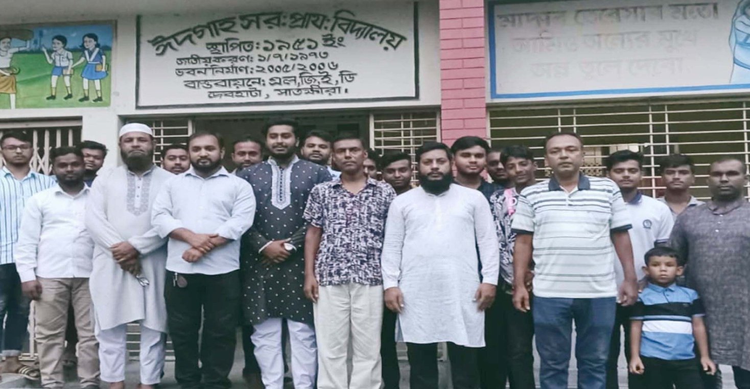 বন্যার্তদের সহযোগীতার জন্য দেবহাটায় মানবকল্যাণ ফাউন্ডেশনের আত্মপ্রকাশ