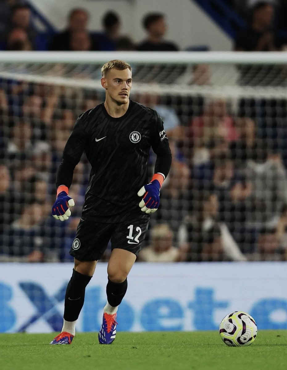 mapat_CFC's tweet image. Jorgensen ✅
Sanchez ❌