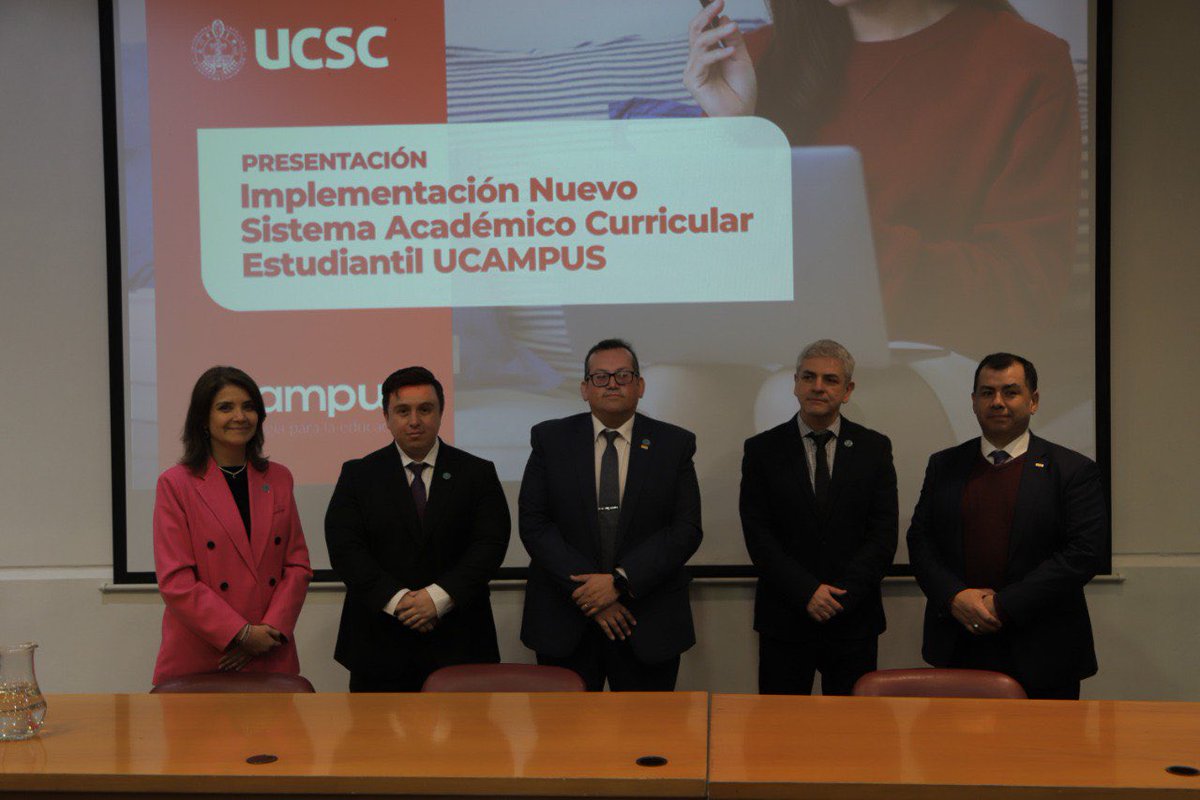 ucampus_cl's tweet photo. Más de 15.000 #estudiantes de la @ucscconcepcion se sumarán al uso de nuestra plataforma tecnológica.En una significativa ceremonia de firma de convenio, la #institución se unió a otras diez que ya utilizan nuestro sistema de gestión académica, curricular y docente. https://t.co/nydds9FrAn