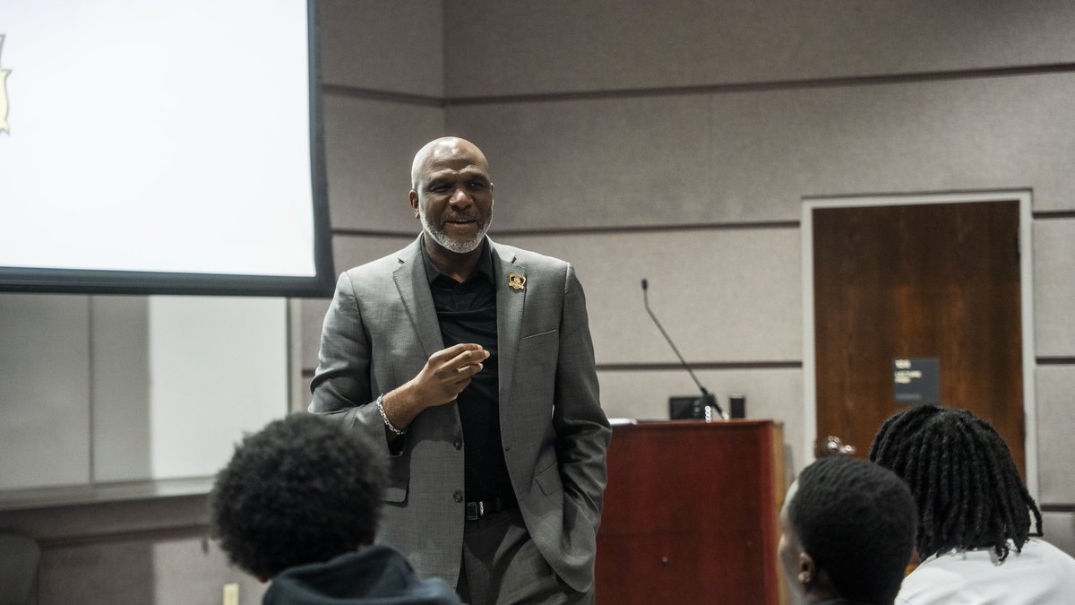 𝐆𝐨𝐥𝐝𝐞𝐧 𝐋𝐢𝐨𝐧𝐬 𝐁𝐚𝐬𝐞𝐛𝐚𝐥𝐥 ⚾️ tweet media