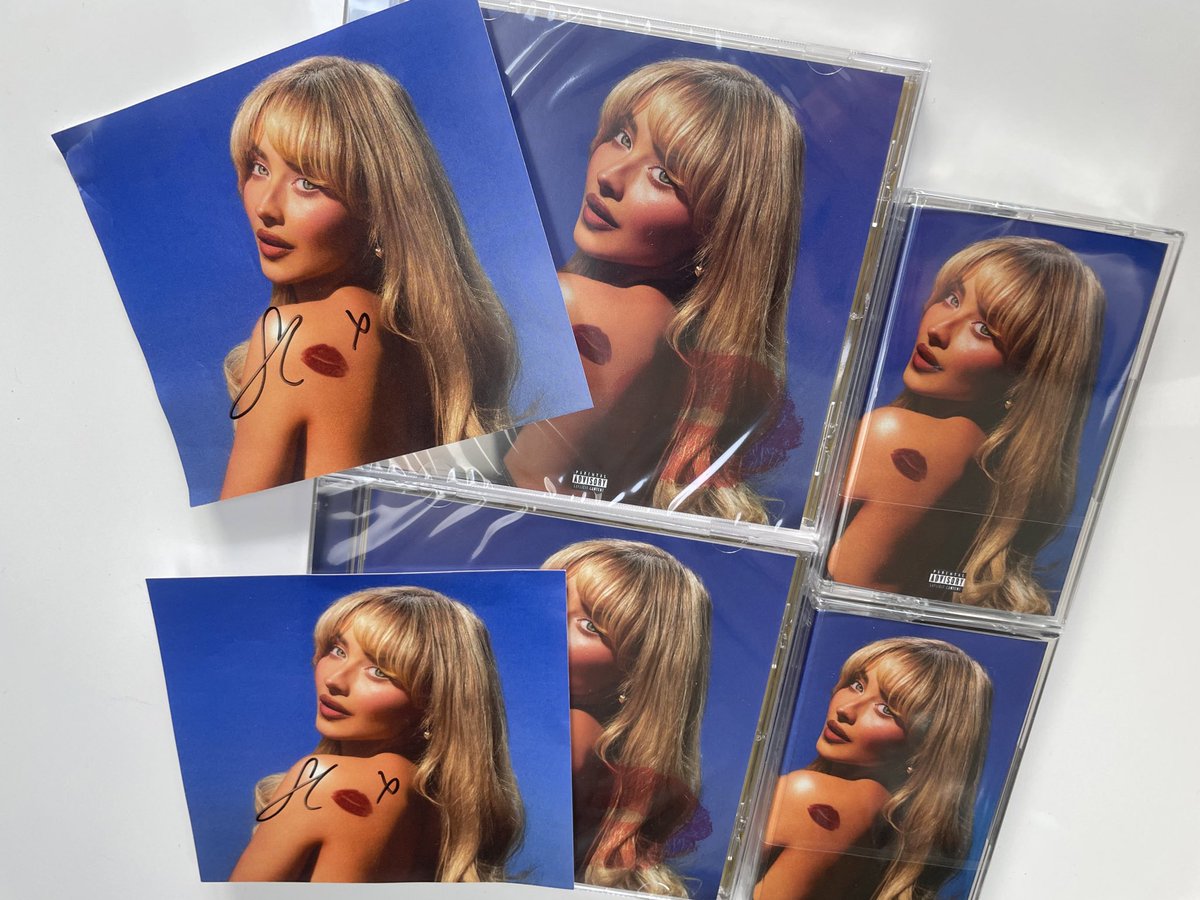 TheWickedSource's tweet image. GIVEAWAY 🫶🏼

winner will receive: short n’ sweet signed cd &amp;amp; cassette by sabrina carpenter 

complete all steps to enter:
1: follow me 
2: rt AND like this post 
3: tag 3 friends