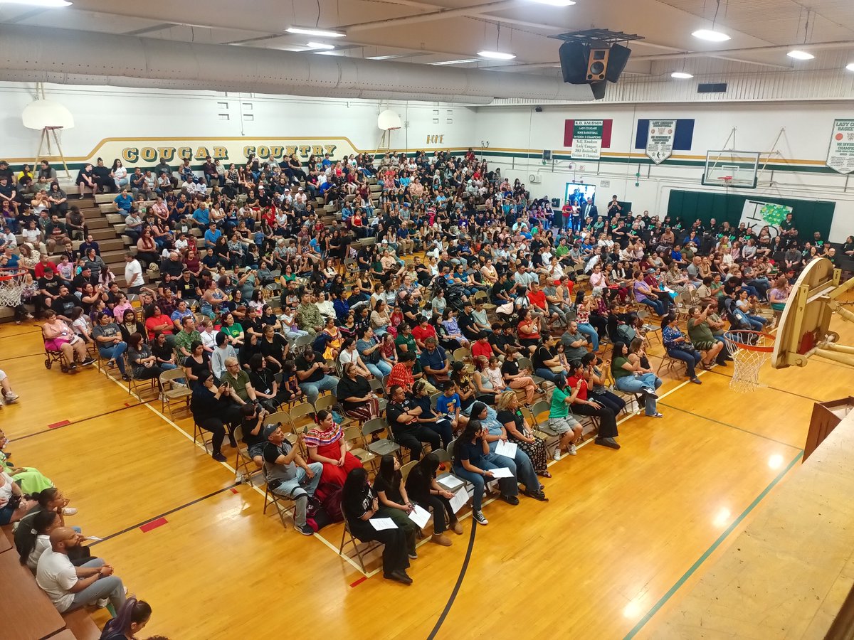 Special thanks to all our families for joining us last night at our Annual Open House. You filled our gym and our school with pure joy! This is going to be a great year! #I💚KO #OpenHouse #Community #GettingToKnowYou #KOPride #CCSDMagnet