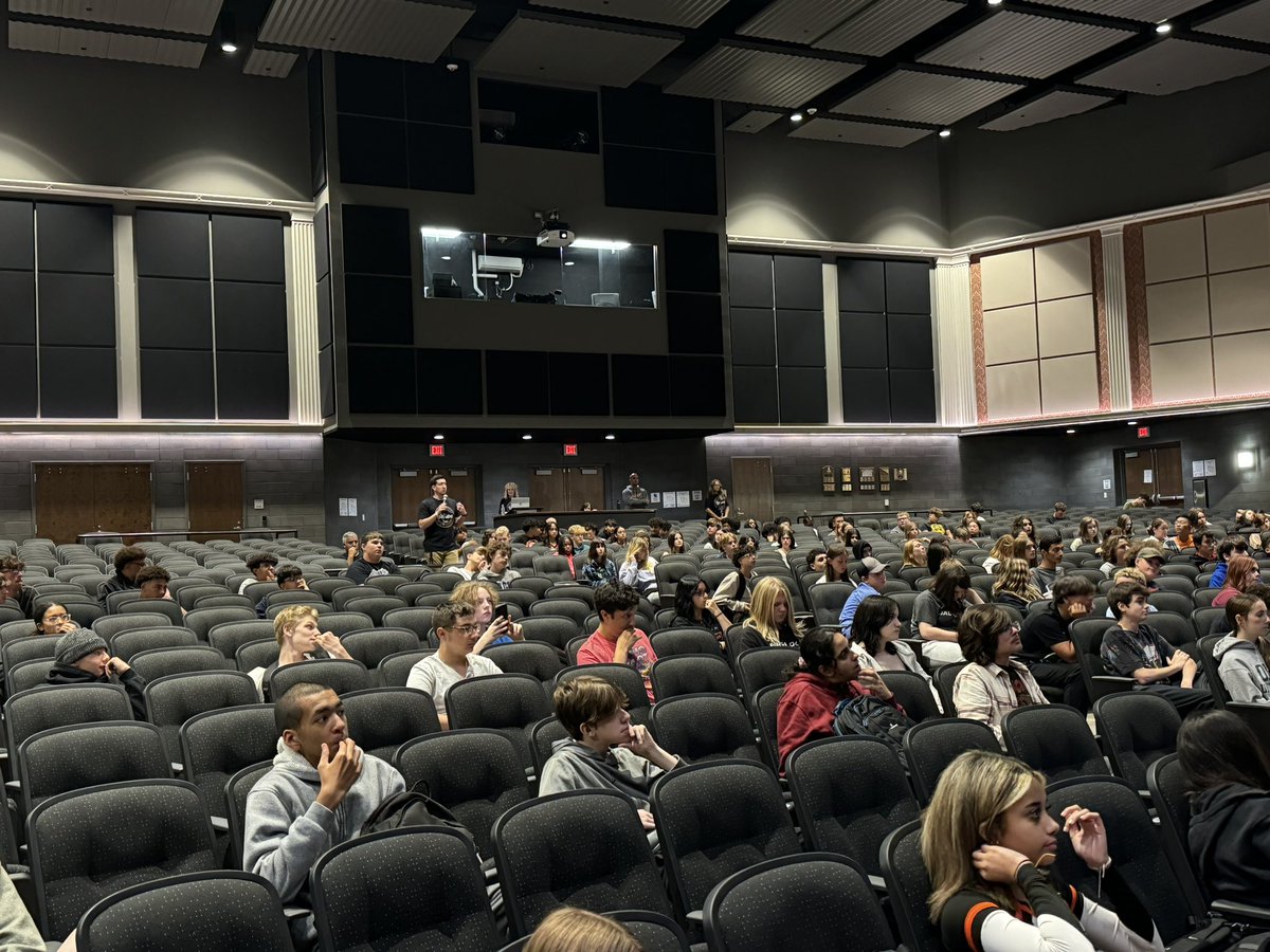 Mr. Roshong leading his 1st class meetings along with welcoming our 9th grade students!  Great job and welcome Mr. Roshong.