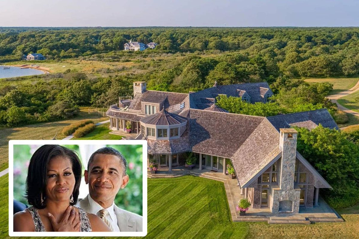 LeonardoPanetta's tweet image. Michelle Obama (per attaccare Trump): "mia madre mi ha sempre insegnato a diffidare dei ricchi".

Sotto, la casa degli Obama a Martha's Vineyard (valore circa 12milioni di dollari)