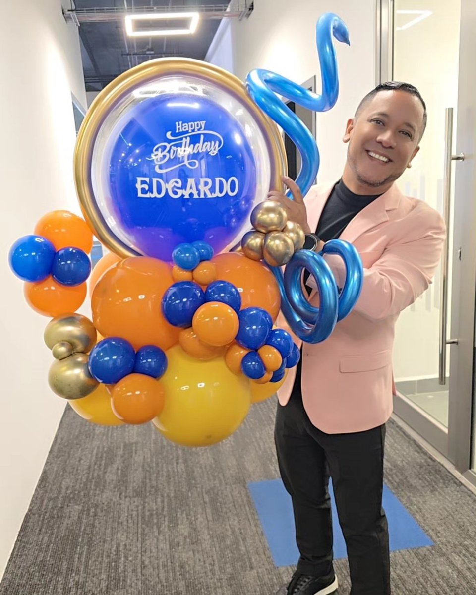 Gracias mi querida Carmen Colindres por este lindo detalle 🎂🎉 #51