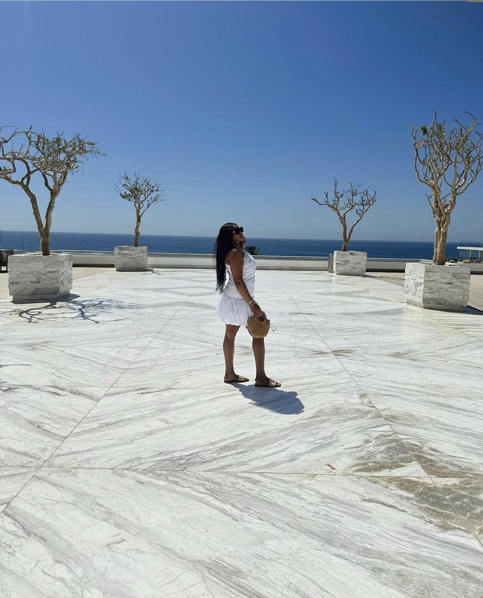 SONAMIEOFFICIAL's tweet photo. A view in front of a view @Feyadej in the white bebe set! Shop now! 🤍🤍 https://t.co/0DlrKi6z89