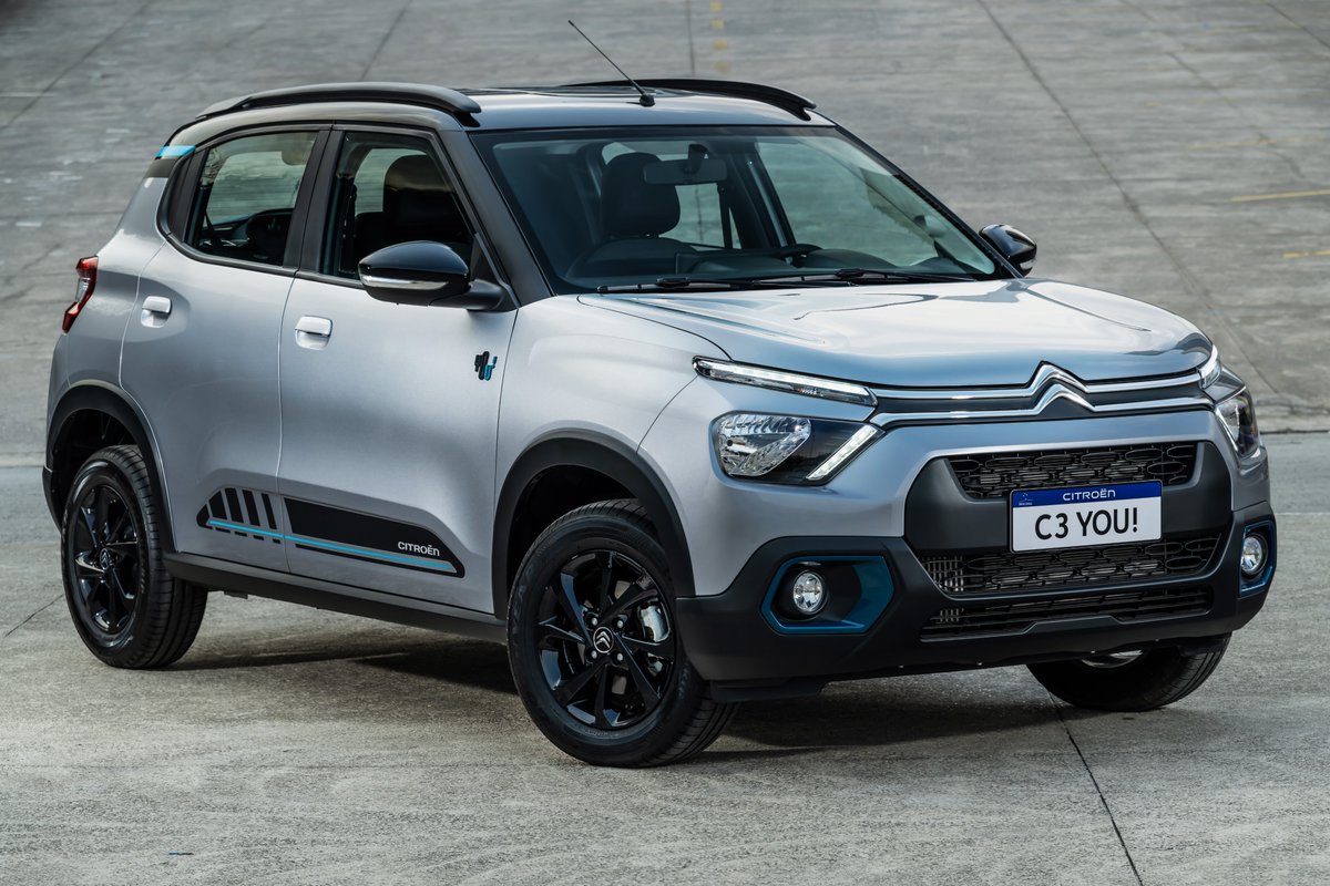 go2_cars's tweet photo. New Citroen C3 YOU 2025: price and equipment / cheapest automatic turbo car in Brazil
Video on YouTube π https://t.co/nHg4YZJ0Rl
#go2cars #CitroenC3YOU #2025Citroen #BudgetCar #CarReview https://t.co/JmDxYn9Ade