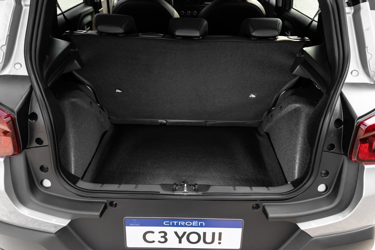 go2_cars's tweet photo. New Citroen C3 YOU 2025: price and equipment / cheapest automatic turbo car in Brazil
Video on YouTube π https://t.co/nHg4YZJ0Rl
#go2cars #CitroenC3YOU #2025Citroen #BudgetCar #CarReview https://t.co/JmDxYn9Ade