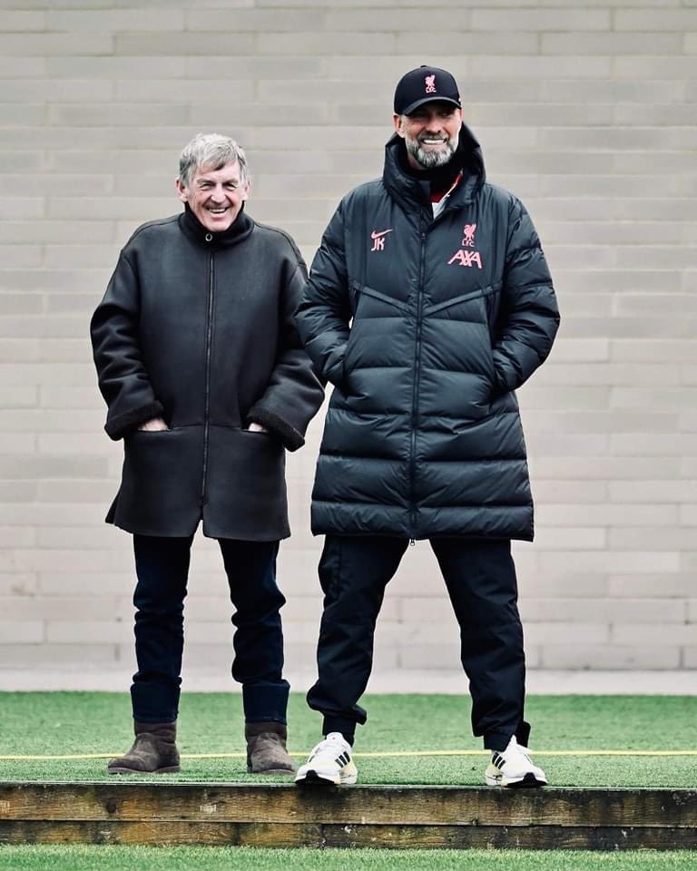 No Liverpool fan can Skip this Great Picture of Two Liverpool Legends without a like and rt <a href="/LFC/">Liverpool FC</a>