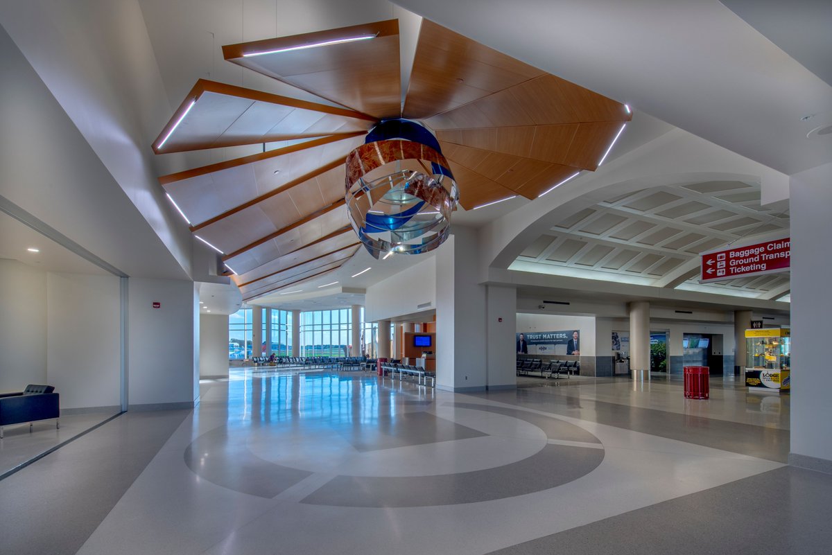 Have you flown out of @ChattaAirport lately? We led the project team for the airport's recent terminal expansion. The project included a new business center, two additional gates and several upgrades. Check out some of our favorite features below.  

©Dan Reynolds Photography