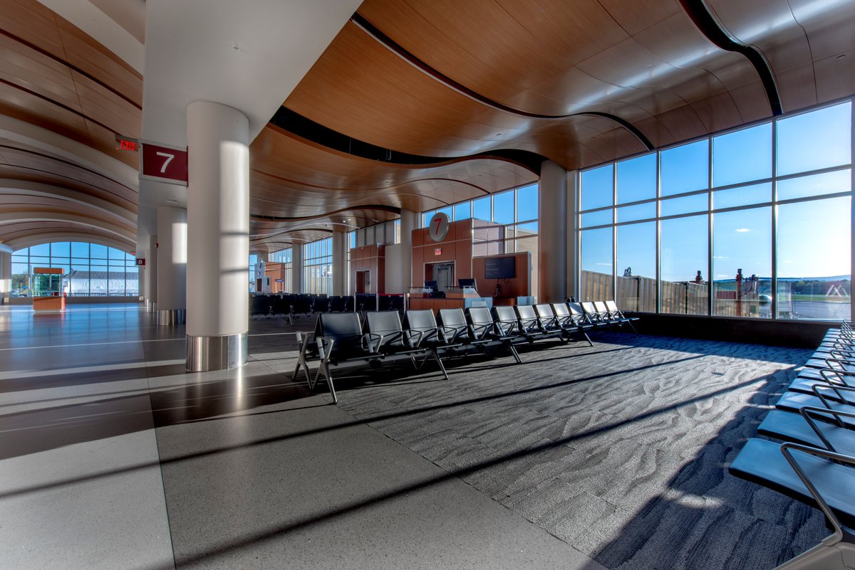 AllenHoshall's tweet photo. Have you flown out of @ChattaAirport lately? We led the project team for the airport's recent terminal expansion. The project included a new business center, two additional gates and several upgrades. Check out some of our favorite features below.  

©Dan Reynolds Photography https://t.co/wsw6lgLHS6