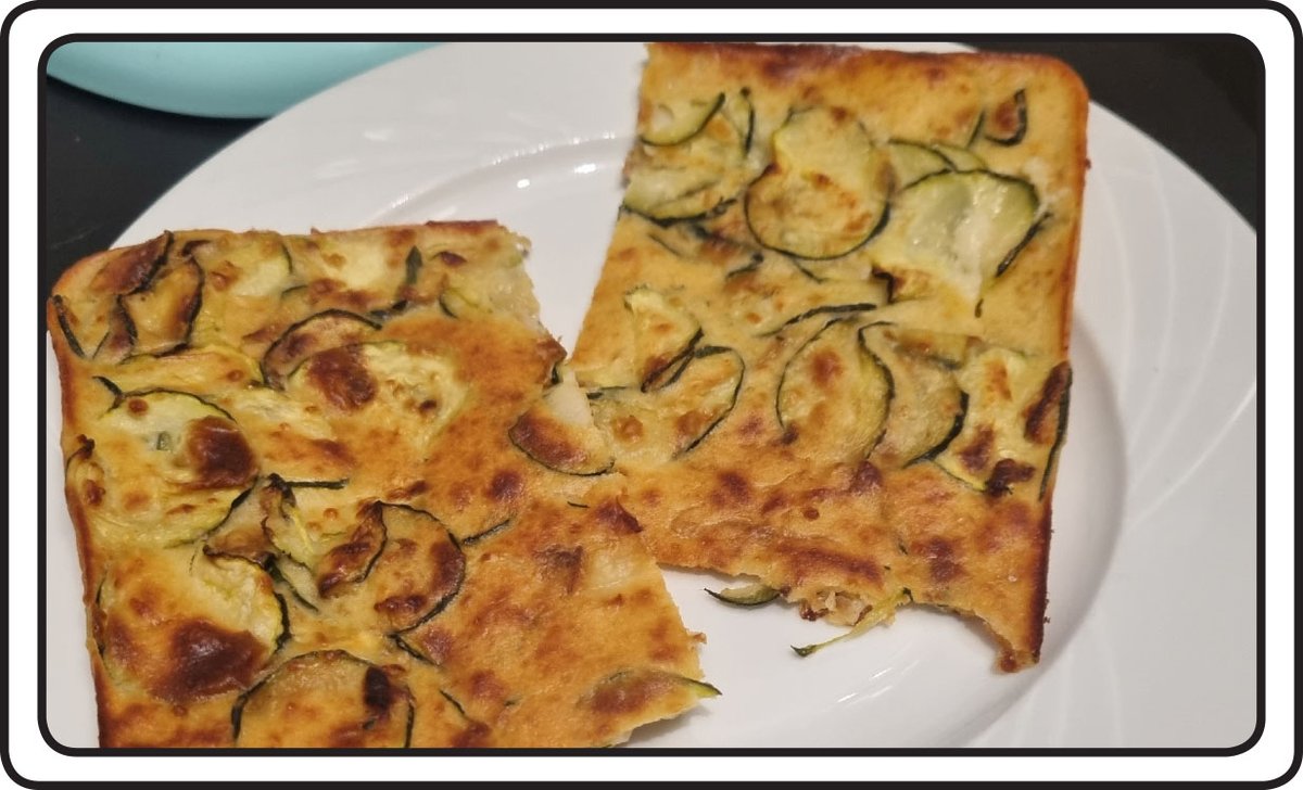 ghani_les's tweet photo. Les délices de Ghani: Scarpaccia de courgettes au parmesan https://t.co/tjSNa76tu3 

#recette #cuisine #scarpacia #courgette #parmesan https://t.co/GKTHhVDRqP