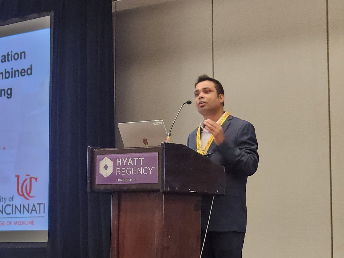 mayechat227's tweet photo. The Drosatos lab at the @ISHR_NAS. Sobuj Mia presenting our findings on the role of FGF21 in cardiac hypertrophy and @kdrosato presenting data on the role of GLUT1 in diabetic cardiomyopathy.
#drosatoslab https://t.co/aByjf0X4ts