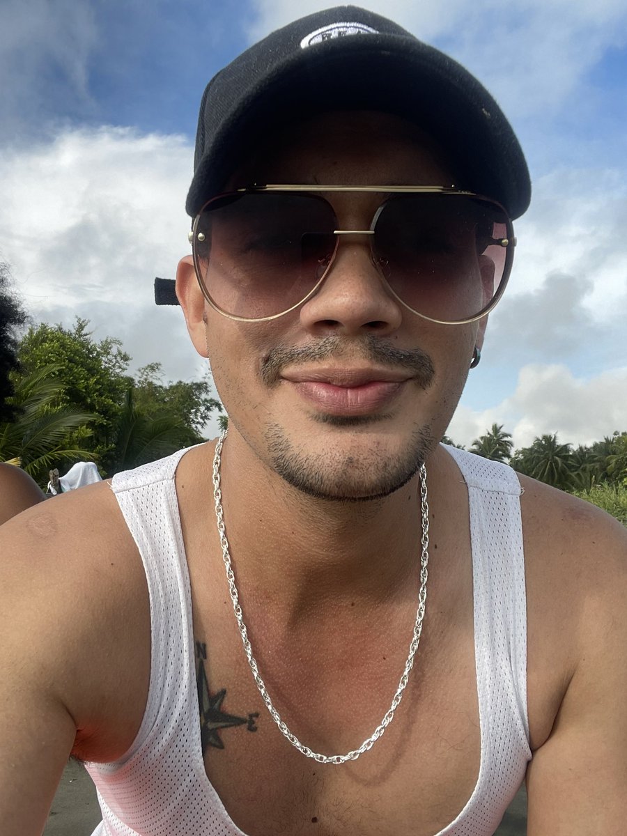 efrenj_l's tweet photo. #Inocente cara pero que mal te portas jajajaj https://t.co/NO98NZ7C4l