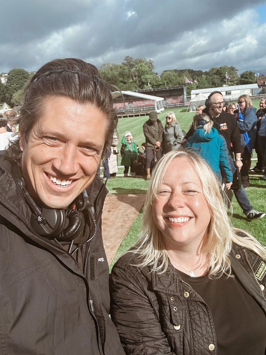 Bonnie_Bling's tweet photo. Amazing to have @BBCRadio2 over on #isleofbute today. Had a blast with @vernonkay and @IamTomWalker and got some more autographs for our Celeb Cup Corner in the cafe 💪 #highlandgames #letsmoveit https://t.co/nVUzTdSslc