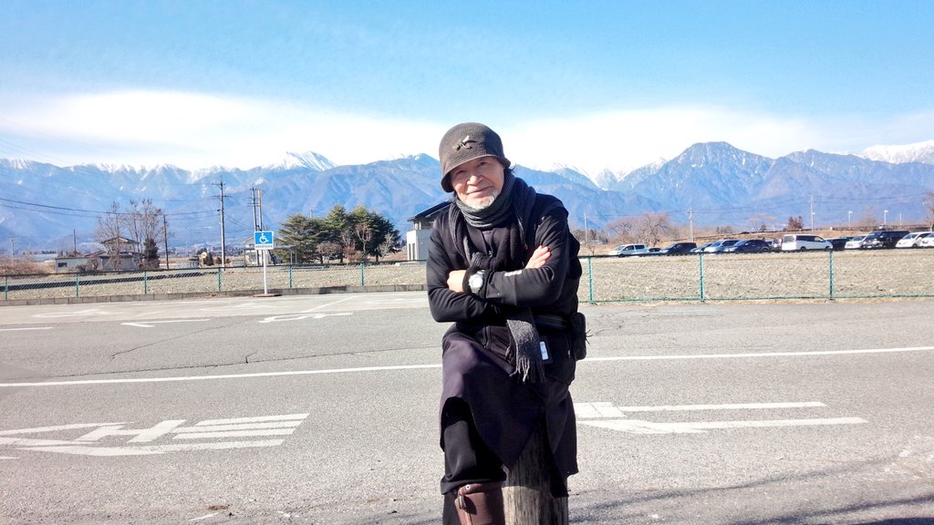 wasabininja2's tweet photo. 突然ですが本音です。   
「東京」という響きには甘くてツラくて、熱くて、キビシイ……。特に新宿。絶対に東京で生きたい、生きてやるという気持ちの一筋で東京に行った。あっという間にアッサリ挫折。直接の原因は４９歳で死んだ親父だが、それとて言い訳に過ぎない。生きられなかった東京……。 https://t.co/3VVbVCvICi