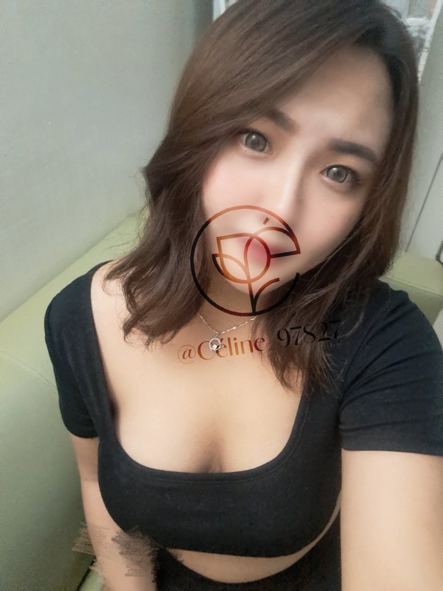 晚上跟推友去看電影 (๑•́ ₃ •̀๑)
他問我平常都打扮這樣嗎？ 🤔
希望我沒有醜到他 🤣 https://t.co/jOCgg0GHOA