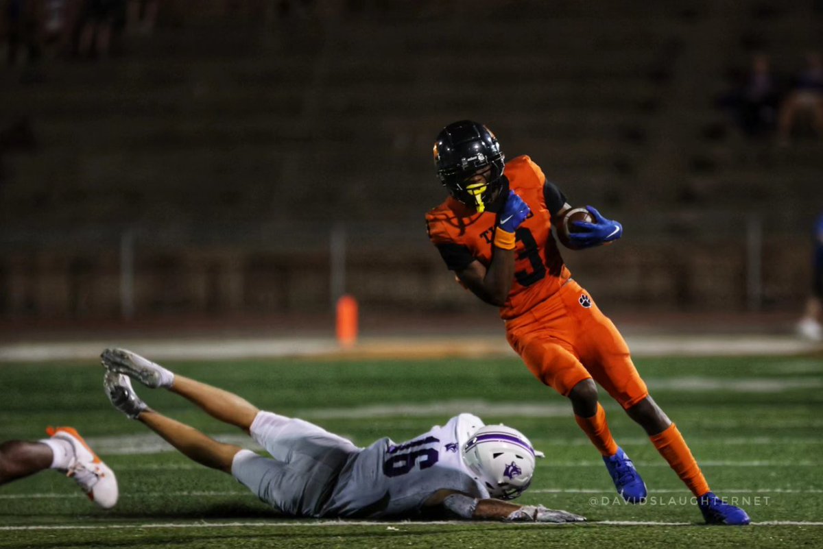 David Slaughter (@dslaughternet) on Twitter photo Some images from the @withrowathletics vs <a href="/elderpanthers/">elderpanthers</a> football game. @withrowtigersfootball <a href="/elderhs/">elder henrique</a> #davidslaughternet Some images from the @withrowathletics vs <a href="/elderpanthers/">elderpanthers</a> football game. @withrowtigersfootball <a href="/elderhs/">elder henrique</a> #davidslaughternet