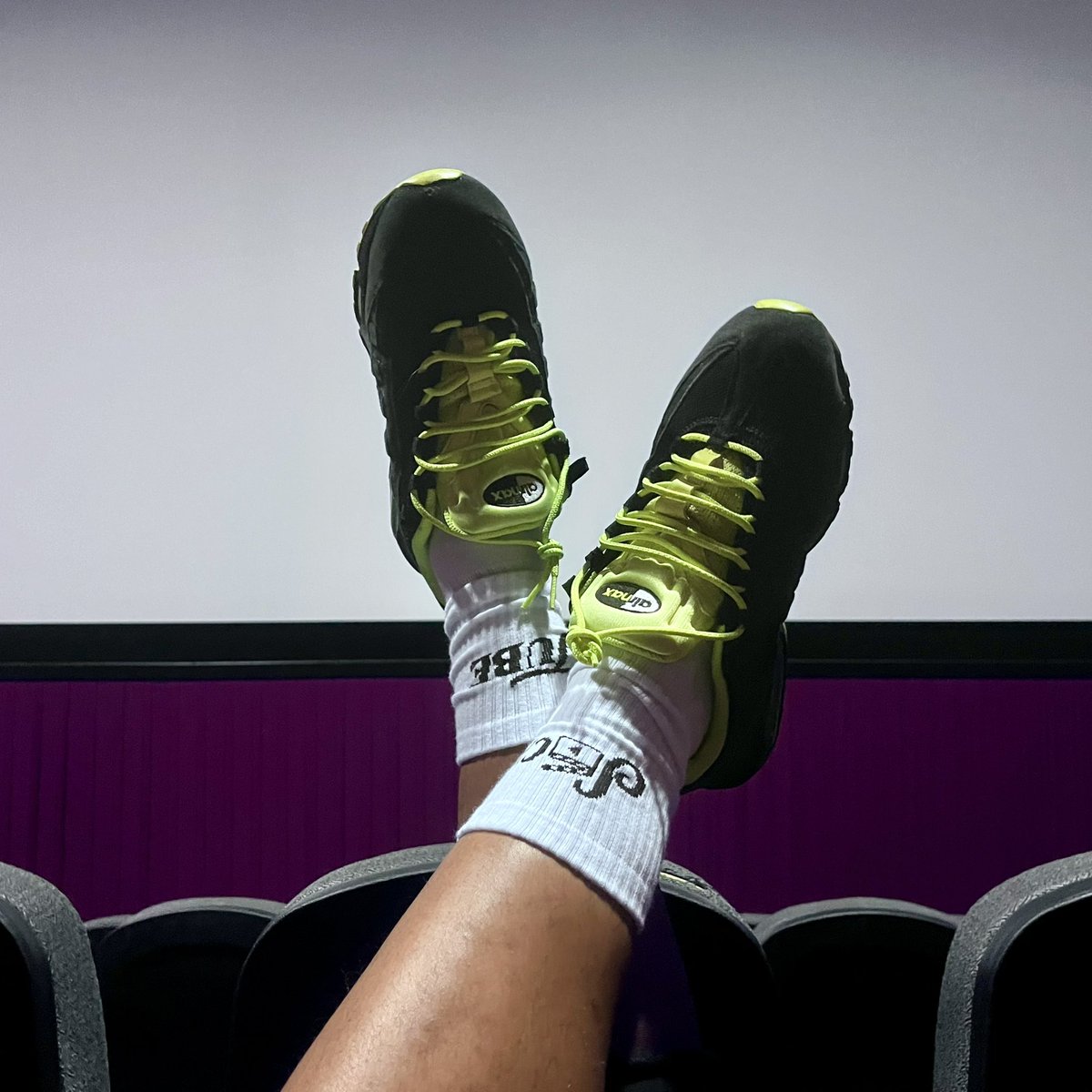 Tubesocks__'s tweet photo. @key2ursole fw your style … can I send you some socks? https://t.co/EfiSqBhzNx