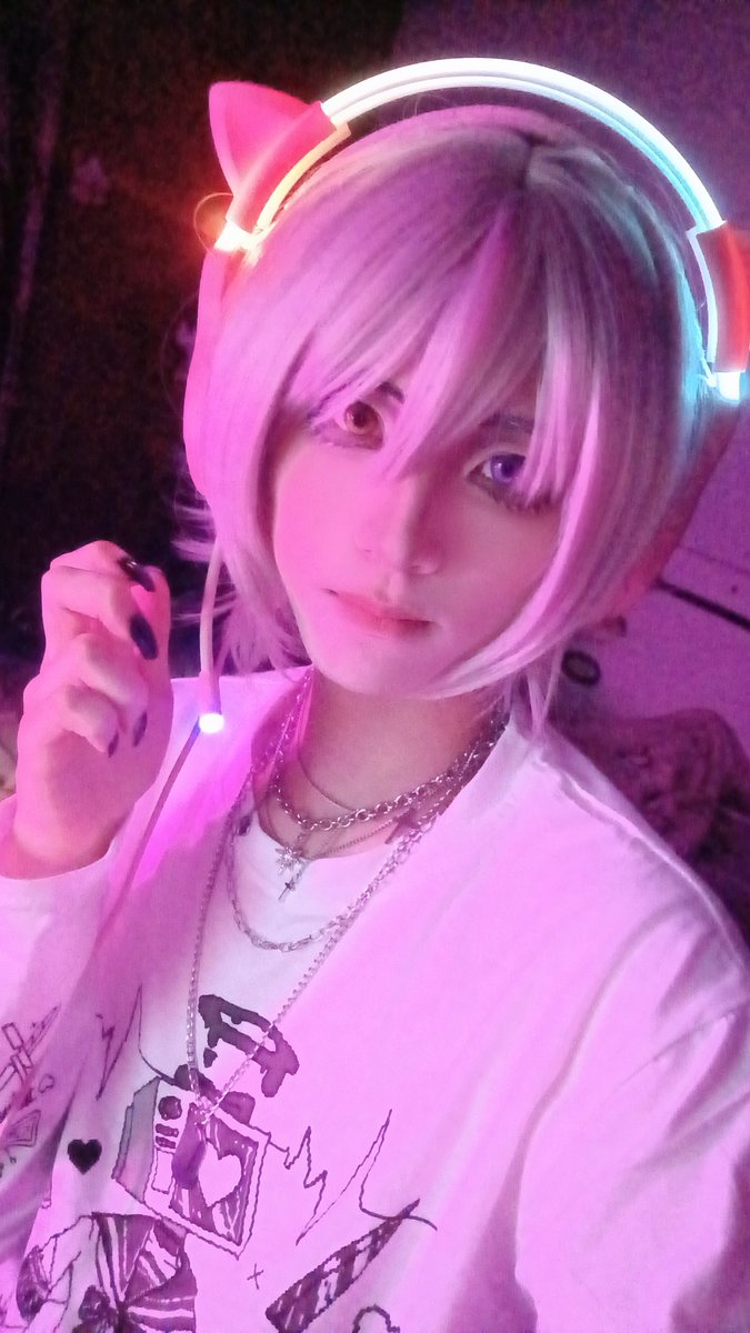 Minnko258's tweet photo. 求求大伙转转贴吧😭
#男娘 #伪娘 https://t.co/w2gUg4lISO
