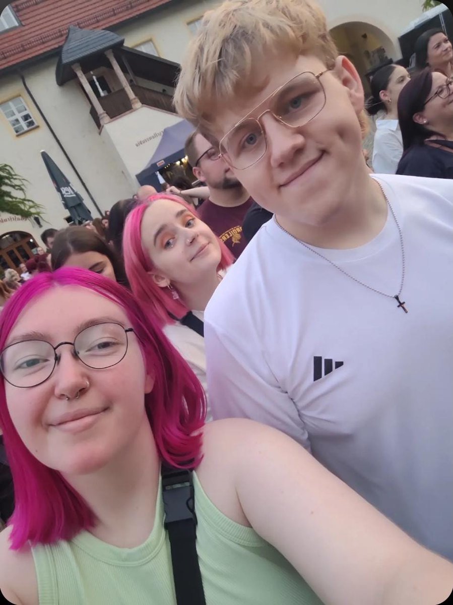 Sapho Ren 💗💜💙 tweet media