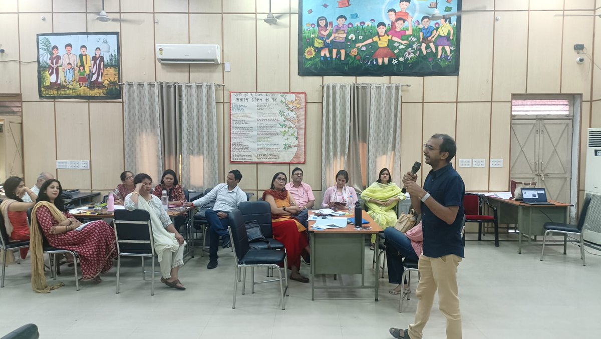 mtdeepakmittal's tweet image. #LearningImprovementCycle
#ProfessionalGrowth 
Today, I got a chance to facilitate #MentorTeachers at @DIETRKPofficial in @TDCProgram  on #TechIntigrationInEducation under the guidance of @SCERT2021 &amp;amp; @CentreforIM with support of @dietmotibagh 
@Dir_Education 
@PbpandeyB