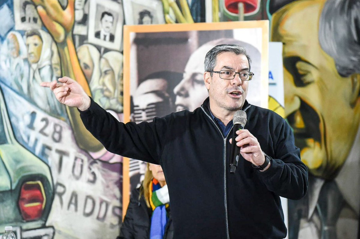 uxlapatriactes's tweet photo. El Jefe del @Diputados_UxP @gerpmartinez estuvo en la sede del Partido Justicialista de Corrientes participando del Ciclo de Talleres de Formación y Jornadas de Debate destinado a los cuadros militantes y a las organizaciones de base del Justicialismo de Corrientes. https://t.co/Cd9wJXV58n