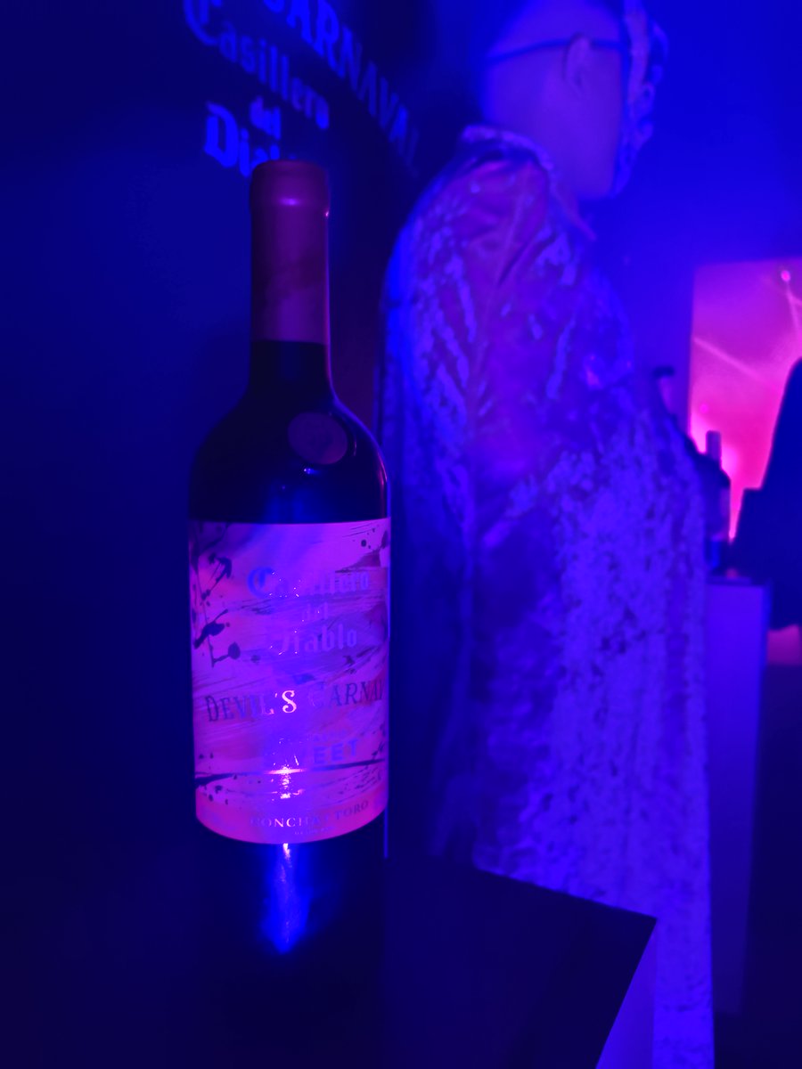 ItmagazineMex's tweet image. La marca de vinos @Casillero_diablo tuvo su nuevo lanzamiento con una temática de DEVIL'S CARNAVAL

Por cuarto años consecutivos Casillero del Diablo ha sido destacada por la prestigiosa consultora inglesa Wine Intelligence como la 2da mejor del mundo.

#DEVILSCARNAVAL