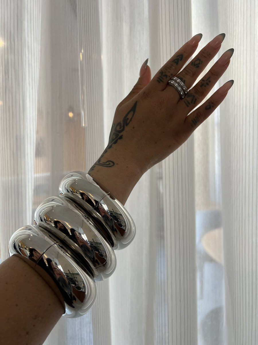 shayyyyworld's tweet photo. If you’re a jewelry girlie you might want to give my website a look . I update the site weekly with new items . It’s national black owned business month so today is the perfect day to promote my brand 🤍 Rt &amp; share to help my business grow my next customer may see this ✨✨ https://t.co/LwmH4qoFlw