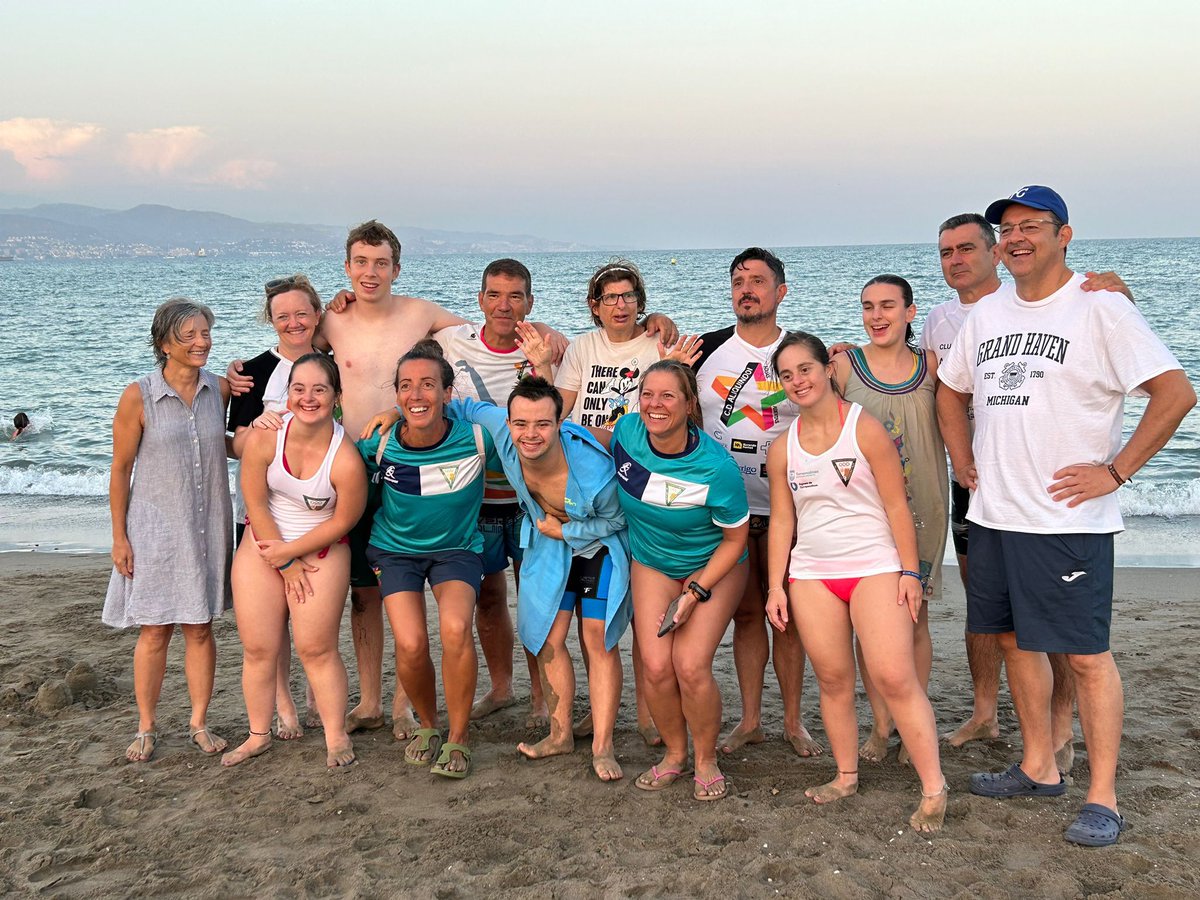 Que gran jornada entrenando en el mar con los chavales de natación adaptada de Al-Andalus.
Son un ejemplo para todos! 💕🏊💪