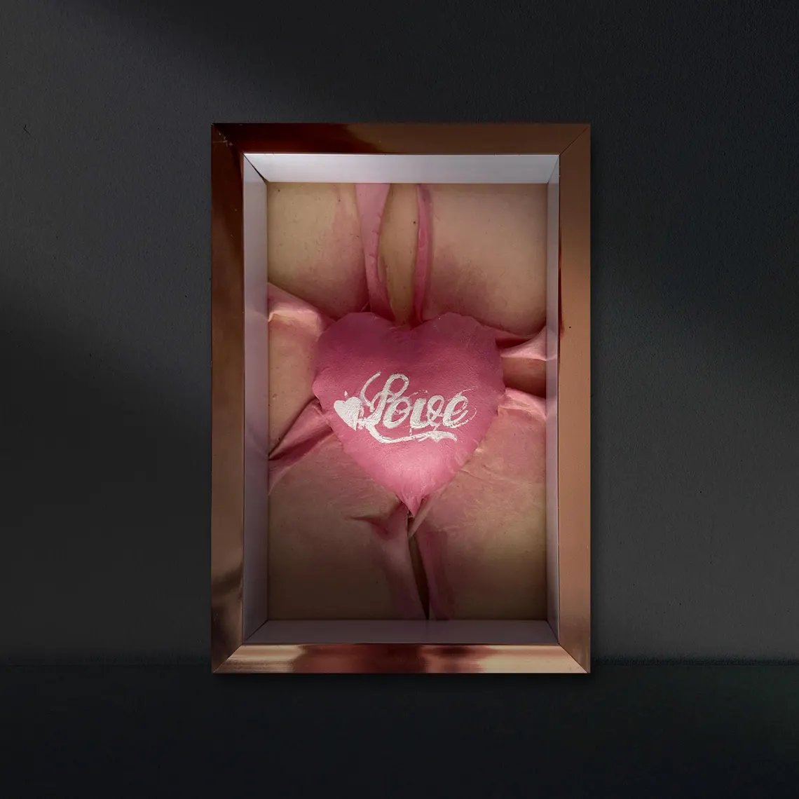 BohemyArt's tweet photo. Pink Lovers Heart - Original Framed ECO Vegan #Leather #Sculpture #Art Wall Decor #Wedding #Gift #Anniversary #Present, Modern Decor, 3D Artwork https://t.co/EnDvioZNnL via @Etsy https://t.co/5BUOgZAWzh
