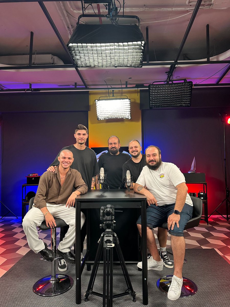 Süper bölüm oldu. Link burada buyurunuz 🫡 youtu.be/Ft1vrDSvMEg?fe…