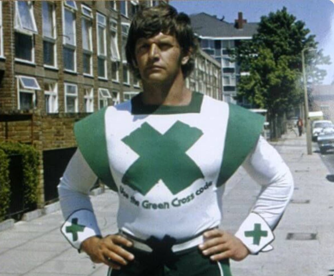 Christo03770888's tweet image. He lead a double life .. helping kids across the road and the destroyer of planets …. Who was his alter ego?🤔