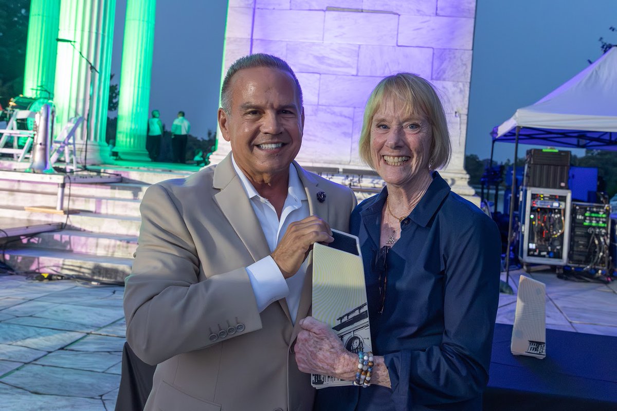 Rhode Island Foundation tweet media