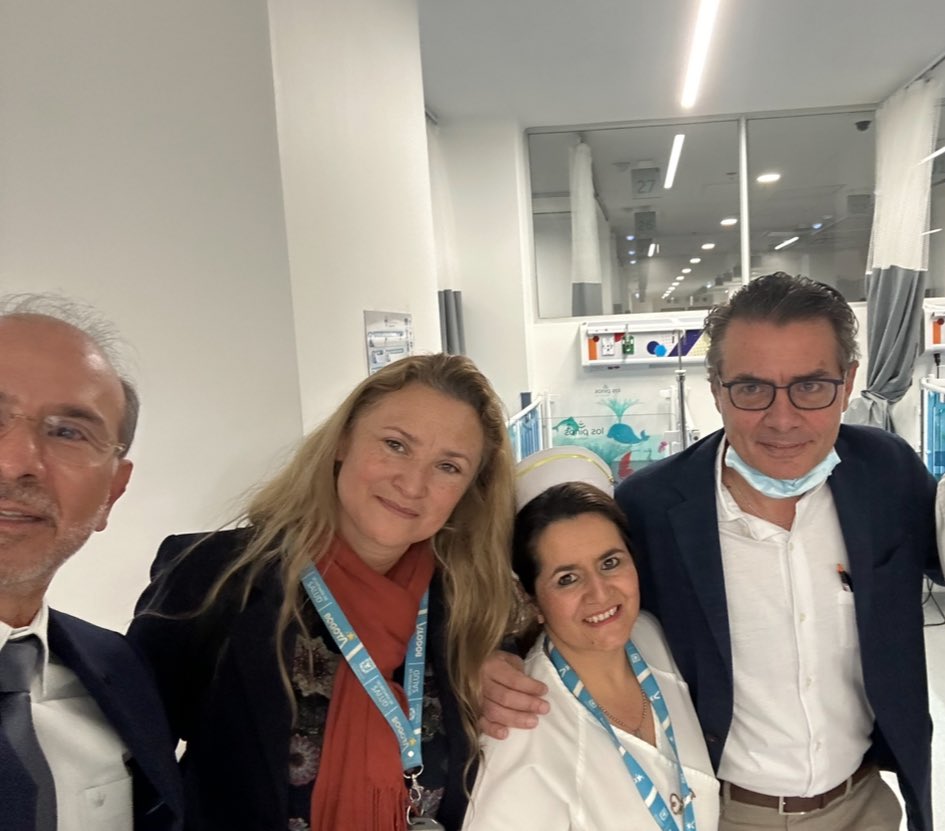 CxRamirezMiguel's tweet photo. Hoy estuvimos de visita en el Hospital de Kennedy con el Dr @agaviriau reconocido Exministro de Salud , hablamos con los médicos y especialistas sobre la grave situación del sector salud en Colombia , intercambiamos ideas , grata impresión nos dio las urgencias del Hospital de Keneddy , Felicitaciones al Dr @CarlosFGalan , @gersonbermont y a la gerente @SubRedSurOcci  Dra Andrea Hurtado , @JDOviedoA @ConcejoDeBogota @ferlopezgut @VickyDavilaH @BruceMacMaster