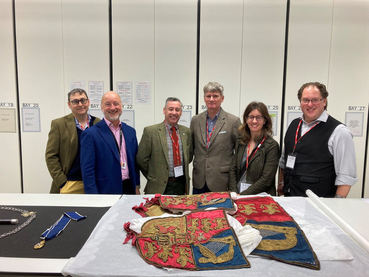 LyonCourt's tweet photo. The Lyon Clerk, Marchmont and Ross Heralds, and Carrick, Bute and March Pursuivants were guests of the National Museum of Scotland and viewed the recently acquired Herald’s tabard, badge and chain of office worn at the coronation of George IV in 1821. https://t.co/iKYuyoLgJf