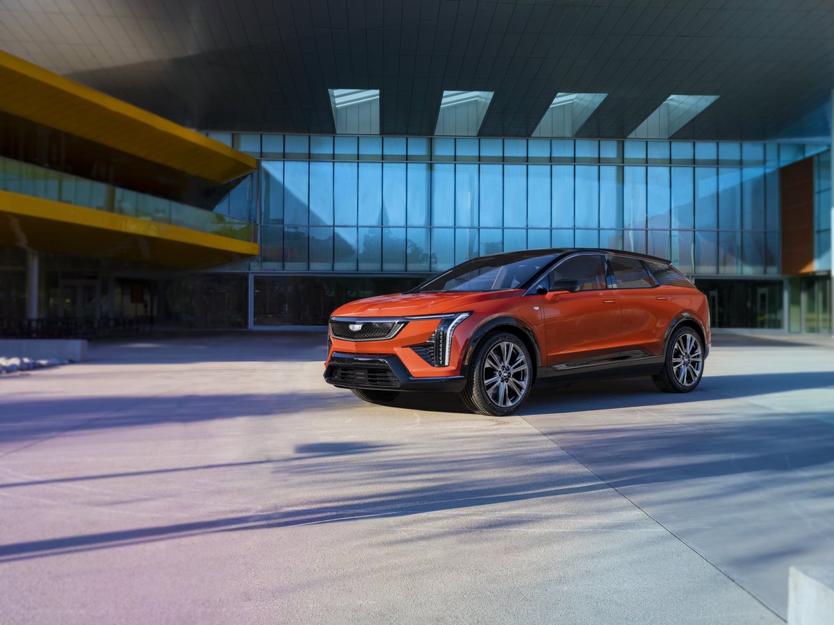 cole_marzen's tweet image. The compact 2025 Cadillac Optiq will arrive in U.S. showrooms later this fall from $54,390, including destination and handling. In addition, the well-equipped Optiq Luxury 2 can be had from $56,590, while the range-topping Optiq Sport 2 comes in at $57,090. #Cadillac #Optiq #GM